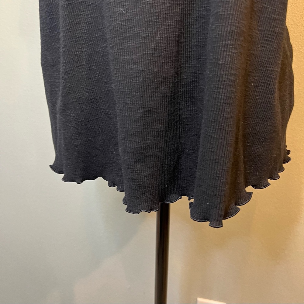 Old Navy Black Relaxed Tank Top - Picture 2 of 6